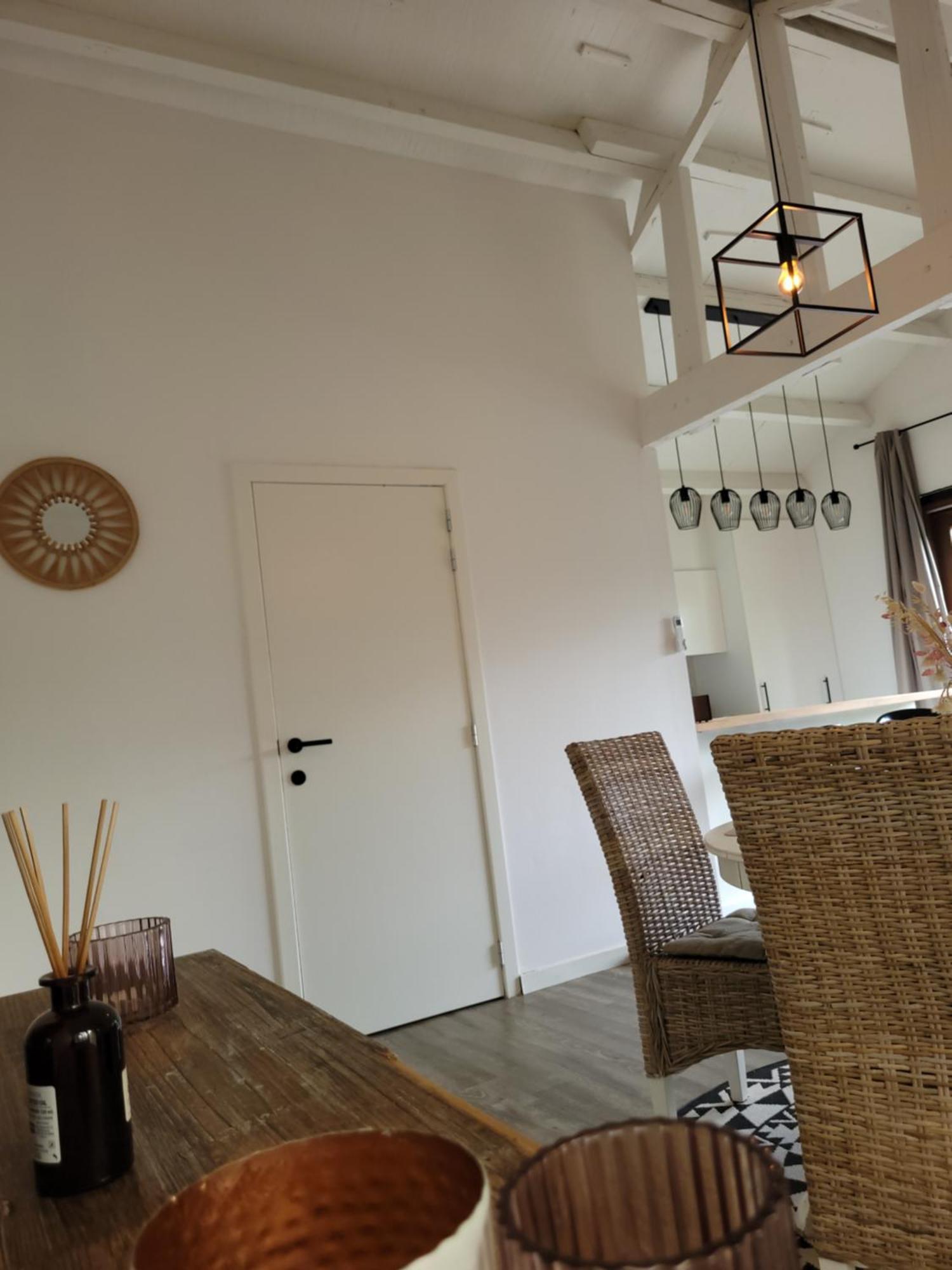 Rustig Gelegen Chalet Kapeki Met Tuin Aan Het Water Geel Extérieur photo